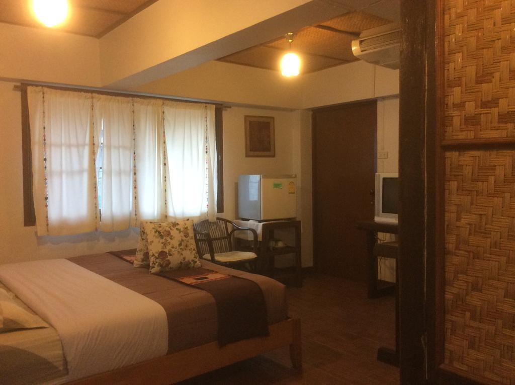 Mountain View Guesthousechiangmai 2*